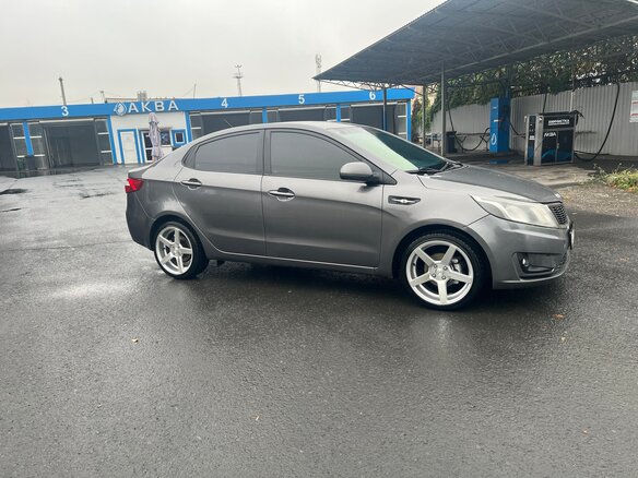 2012 Kia Rio III, серый, 710000 рублей - вид 1