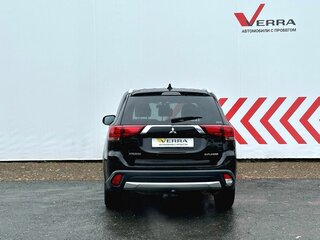 2018 Mitsubishi Outlander III Рестайлинг 3, чёрный, 2230000 рублей, вид 5