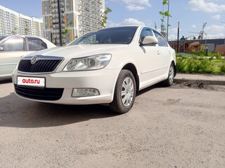 2012 Skoda Octavia II (A5) Рестайлинг, белый, 850000 рублей, вид 2