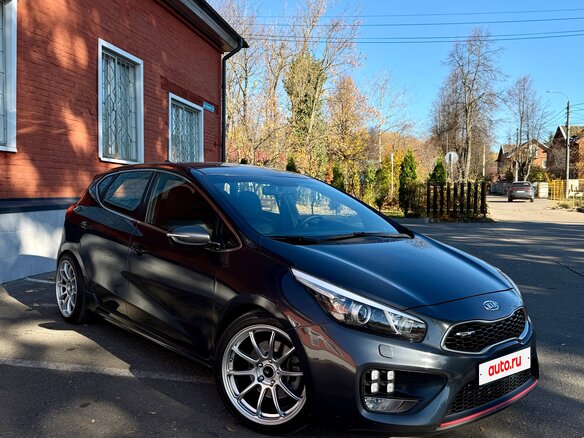 2017 Kia Ceed GT I Рестайлинг, серый, 1290000 рублей - вид 1