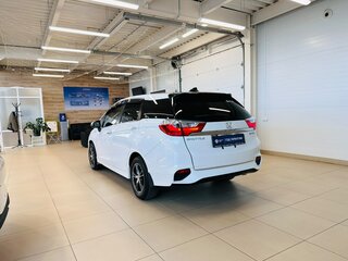 2017 Honda Shuttle II, белый, 1499999 рублей, вид 4