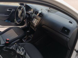 2012 Volkswagen Polo V, белый, 699000 рублей, вид 4