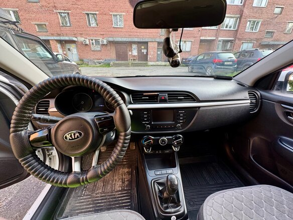 2019 Kia Rio IV, белый, 1020000 рублей - вид 11
