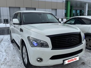 2011 Infiniti QX56 II, белый, 2165000 рублей, вид 3