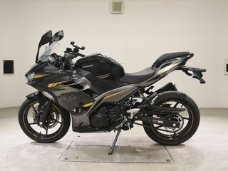 2023 Kawasaki Ninja 400, чёрный, 524000 рублей, вид 1
