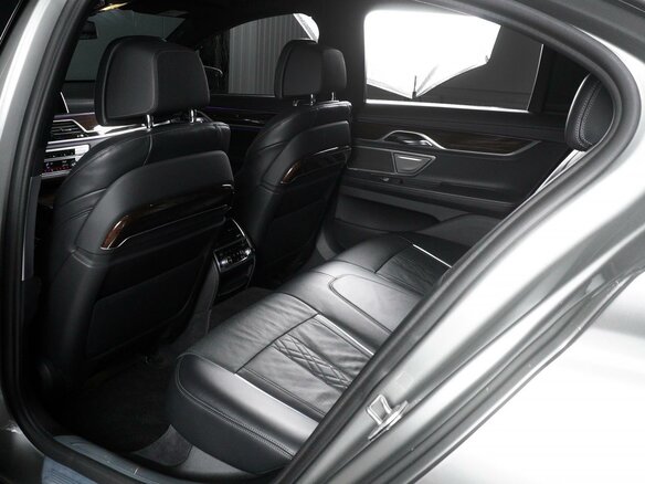 2022 BMW 7 серии 730i VI (G11/G12) Рестайлинг, серый, 6899000 рублей - вид 11