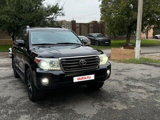 2013 Toyota Land Cruiser 200 Series Рестайлинг 1, чёрный, 3350000 рублей, вид 4