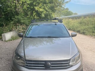 2015 Volkswagen Polo V Рестайлинг, бежевый, 750000 рублей, вид 2