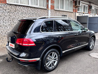 2016 Volkswagen Touareg II Рестайлинг, чёрный, 2200000 рублей, вид 4