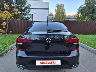 2021 Volkswagen Polo VI, чёрный, 1650000 рублей, вид 4
