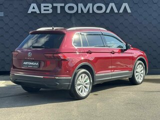 2021 Volkswagen Tiguan II Рестайлинг, красный, 2450000 рублей, вид 5