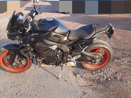 2019 Yamaha MT-10, чёрный, 1400000 рублей, вид 4