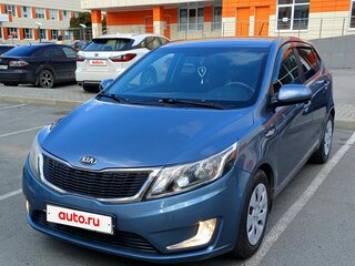 2013 Kia Rio 4-speed III, голубой, 1180000 рублей, вид 4