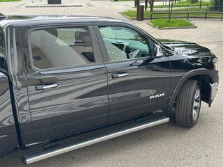 2020 Ram 1500 Quad Cab eTorque V, чёрный, 6400000 рублей, вид 4