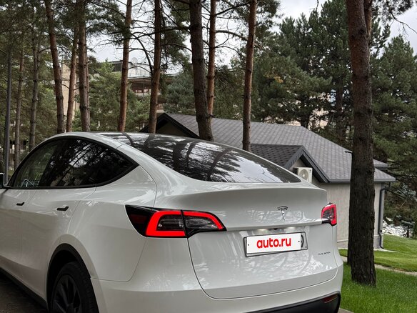 2023 Tesla Model Y Long Range Dual Motor I, белый, 2890000 рублей - вид 9