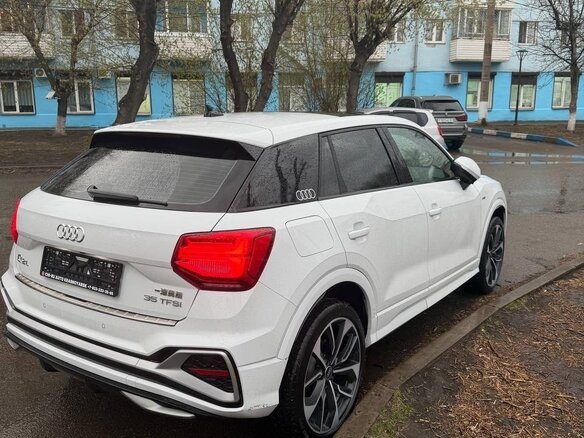 2022 Audi Q2 L 35 TFSI I Рестайлинг, белый, 2100000 рублей - вид 2