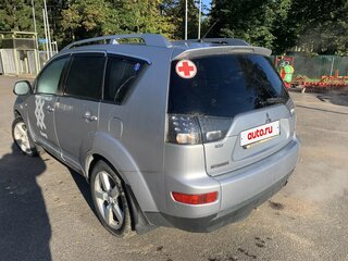 2008 Mitsubishi Outlander II, серебристый, 1299000 рублей, вид 3
