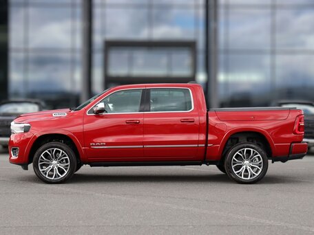 2026 Ram 1500 Crew Cab V Рестайлинг, красный, 12590000 рублей, вид 4