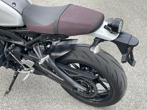 2020 Yamaha XSR900, серый, 855000 рублей - вид 12