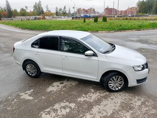 2019 Skoda Rapid I Рестайлинг, белый, 890000 рублей, вид 1