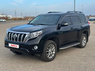 2013 Toyota Land Cruiser Prado 5-speed 150 Series Рестайлинг 1, чёрный, 3000000 рублей, вид 1