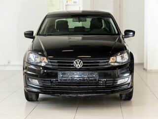 2016 Volkswagen Polo V Рестайлинг, чёрный, 700000 рублей, вид 2