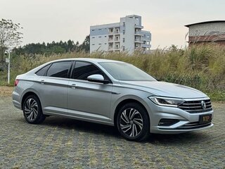 2022 Volkswagen Sagitar III Рестайлинг, серебристый, 1550000 рублей, вид 3