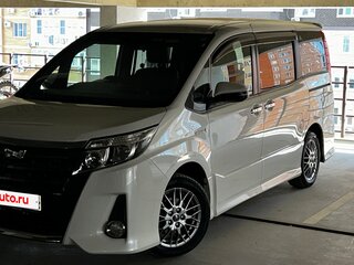 2016 Toyota Noah III (R80), белый, 1950000 рублей, вид 1