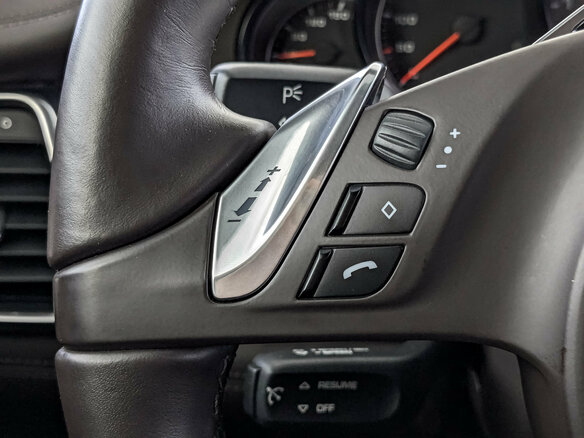 2011 Porsche Panamera 4S I, белый, 5200000 рублей - вид 28