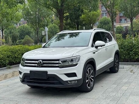 Volkswagen Tharu I