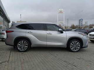 2021 Toyota Highlander IV (XU70), серый, 4611000 рублей, вид 4