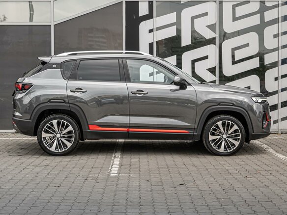 2024 Changan CS35 Plus I Рестайлинг, серый, 1675000 рублей - вид 4