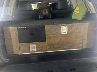 2017 Toyota Land Cruiser 200 Series Рестайлинг 2, чёрный, 6200000 рублей, вид 2