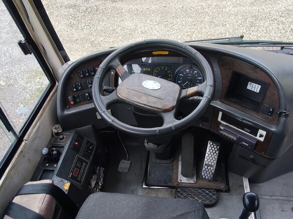 2006 King Long XMQ6840G, жёлтый, 1500000 рублей - вид 17