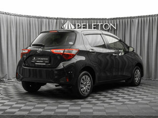 2018 Toyota Vitz III (XP130) Рестайлинг, чёрный, 950000 рублей, вид 5