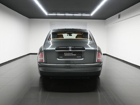 2005 Rolls-Royce Phantom Long VII, зелёный, 10990000 рублей, вид 5