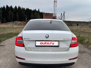 2013 Skoda Octavia III (A7), белый, 880000 рублей, вид 4