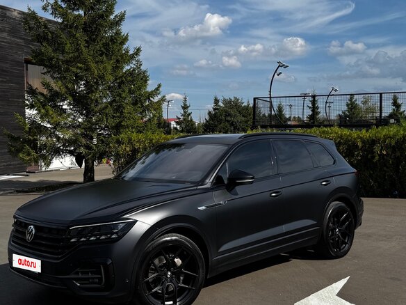 2022 Volkswagen Touareg III, чёрный, 7800000 рублей