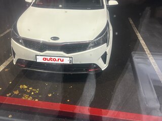 2020 Kia Rio IV Рестайлинг, белый, 1950000 рублей, вид 2