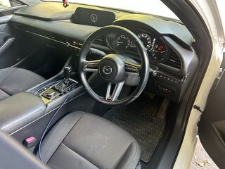 2019 Mazda 3 IV (BP), белый, 1550000 рублей, вид 3