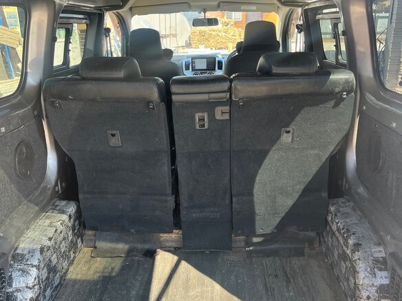 2013 Nissan NV200, серый, 1100000 рублей - вид 11