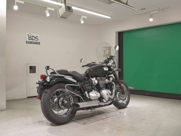 2025 Triumph Bonneville Speedmaster, чёрный - вид 4