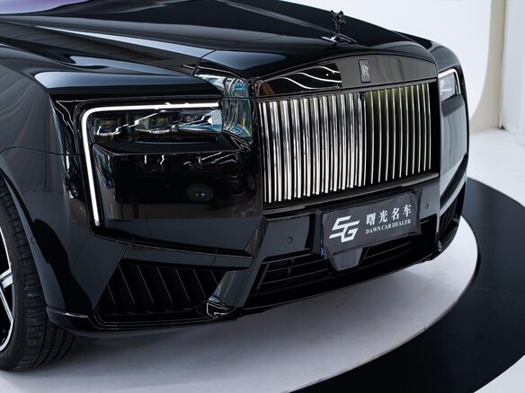 2026 Rolls-Royce Cullinan Black Badge I Рестайлинг (Series II), чёрный, 50000000 рублей - вид 15