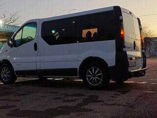 2002 Renault Trafic II, белый, 870000 рублей, вид 3