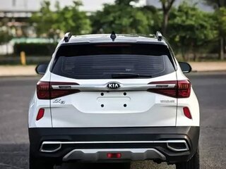 2022 Kia KX3, белый, 1290000 рублей, вид 4