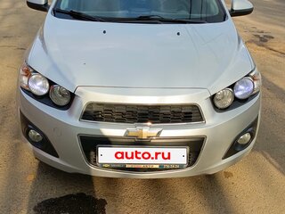 2014 Chevrolet Aveo II, серебристый, 620000 рублей, вид 1