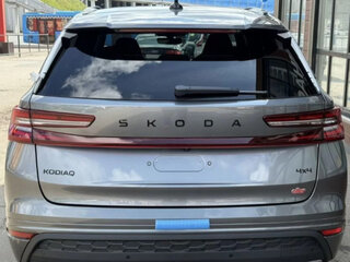 2025 Skoda Kodiaq II, бежевый, 6900000 рублей, вид 4