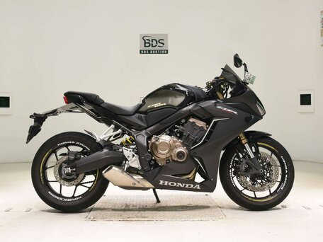 2021 Honda CBR 650R, чёрный, 977000 рублей, вид 2
