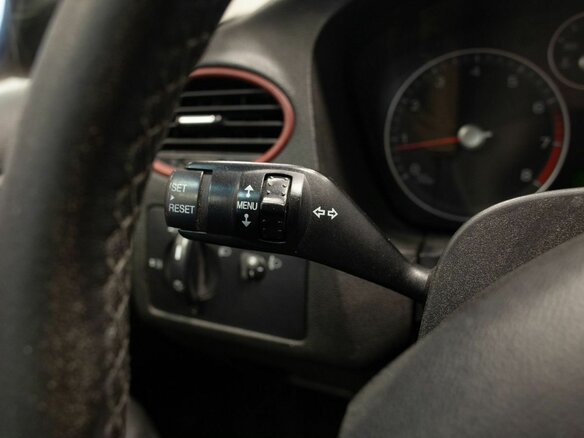 2006 Ford Focus II, красный, 390000 рублей - вид 22