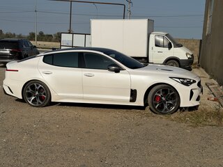 2018 Kia Stinger I, белый, 1750000 рублей, вид 4